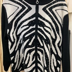 Vintage 90s Black and White Women's zip up Sweater Large